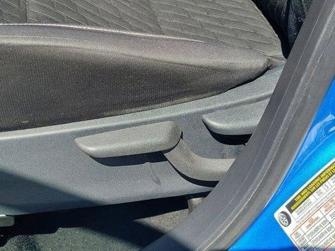 Used 2021 Nissan Kicks S FWD image 16