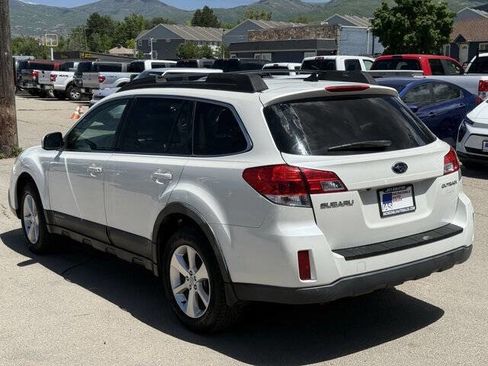 Used 2014 Subaru Outback 2.5i Limited w/ Moonroof Package AWD/4WD image 6