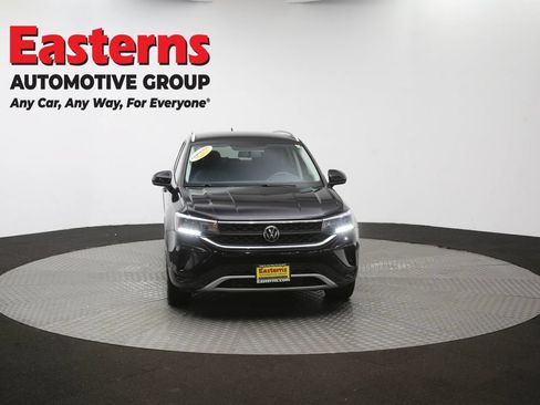 Used 2022 Volkswagen Taos SE AWD/4WD image 48