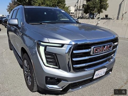 Used 2025 GMC Yukon Elevation RWD image 4