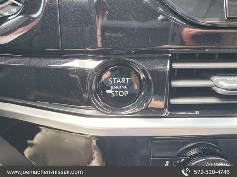 New 2025 Nissan Pathfinder SL image 28