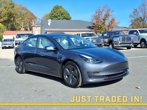 Used 2023 Tesla Model 3 Standard Range image 1