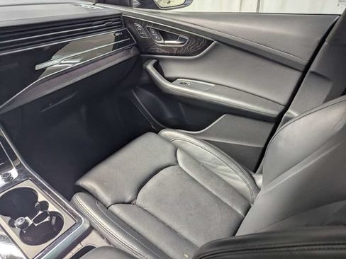 Used 2022 Audi Q8 Prestige w/ Prestige Package AWD/4WD image 8