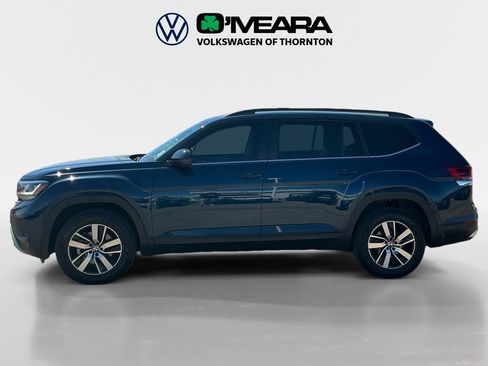 Used 2022 Volkswagen Atlas SE image 2