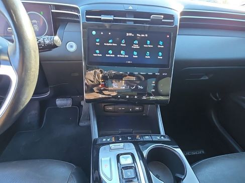 Used 2022 Hyundai Tucson Limited image 32