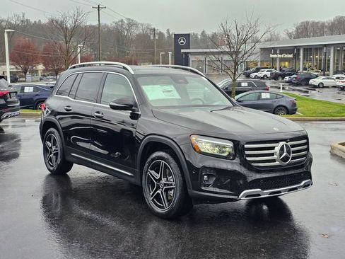 New 2026 Mercedes-Benz GLB 250 4MATIC image 1