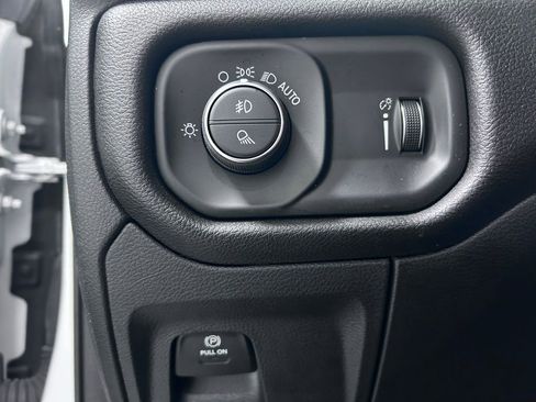 Used 2025 RAM 1500 Tradesman image 7