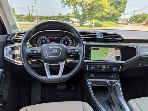 Used 2020 Audi Q3 2.0T Premium Plus AWD/4WD image 33