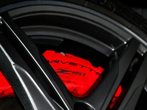 Used 2024 Chevrolet Corvette Stingray Preferred Conv w/ Z51 Performance Package RWD image 93