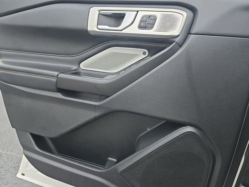 Used 2020 Ford Explorer ST w/ Premium Technology Package image 29