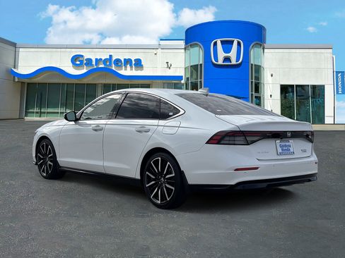 Used 2026 Honda Accord Touring image 4