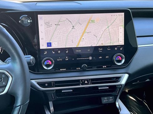 Used 2024 Lexus RX 350 Premium image 9