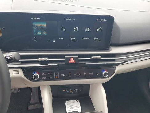 New 2026 Kia Sportage EX image 15