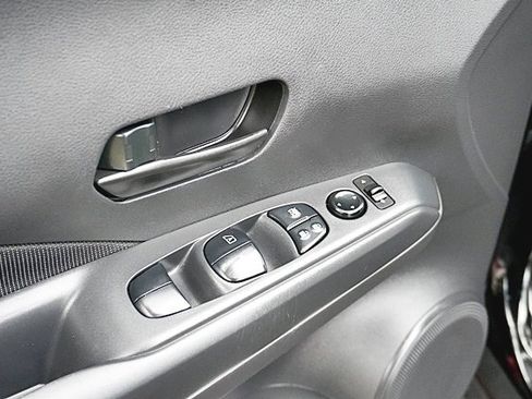 Used 2024 Nissan Kicks S image 23