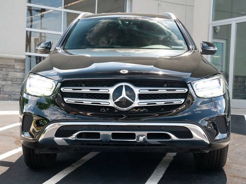 Used 2021 Mercedes-Benz GLC 300 4MATIC w/ Premium Package image 4