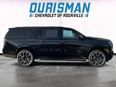New 2026 Chevrolet Suburban RST w/ RST Capability Package image 7