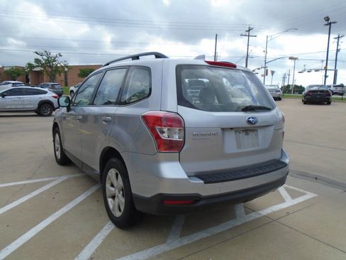 Used 2016 Subaru Forester 2.5i w/ Alloy Wheel Package image 5