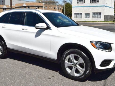 Used 2018 Mercedes-Benz GLC 300 image 10