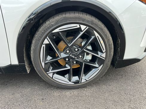 Used 2025 Kia K4 GT-Line w/ GT-Line Premium Package image 9