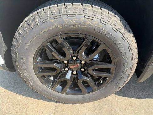 New 2026 GMC Sierra 1500 Elevation w/ Elevation Premium Package AWD/4WD image 10
