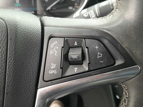 Used 2022 Buick Encore Preferred w/ Safety Package FWD image 22