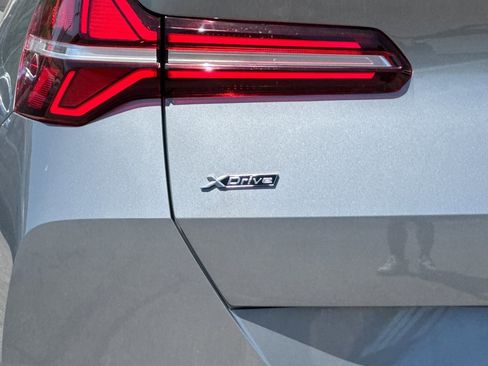 Used 2025 BMW X3 xDrive30i w/ Convenience Package image 12