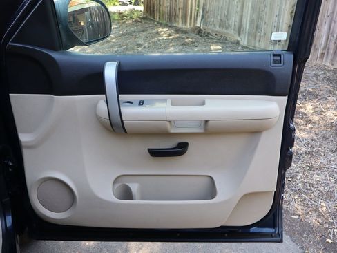 Used 2007 Chevrolet Silverado 1500 LT w/ 1LT Convenience Package image 26