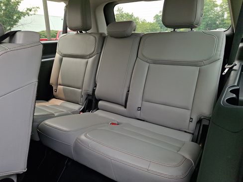 Certified 2025 Ford Expedition Max Active AWD/4WD image 14