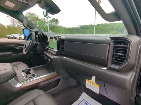 New 2025 Chevrolet Silverado 2500 LT image 29