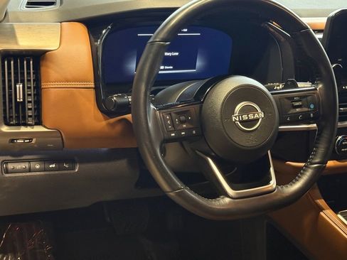 Certified 2024 Nissan Pathfinder Platinum w/ Cargo Package image 16