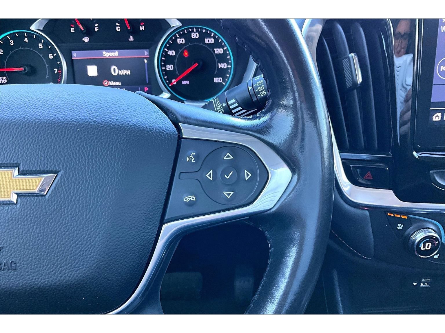 Used 2021 Chevrolet Traverse Premier AWD/4WD image 12
