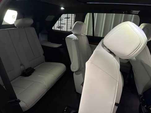 Certified 2026 Cadillac Vistiq Sport AWD/4WD image 25