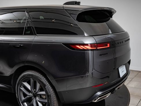 New 2026 Land Rover Range Rover Sport SE AWD/4WD image 19