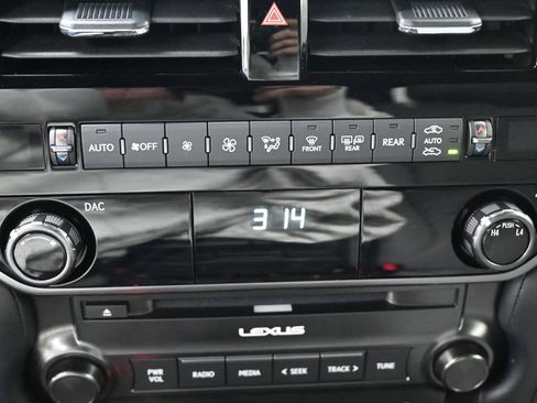 Used 2023 Lexus GX 460 w/ Black Line Special Edition image 26