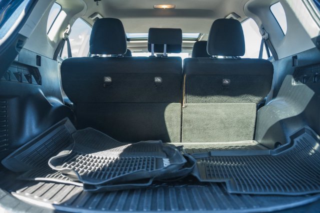 Used 2018 Toyota RAV4 XLE AWD/4WD image 10