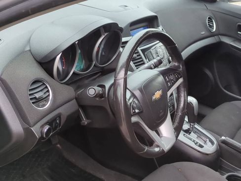Used 2013 Chevrolet Cruze LT image 10