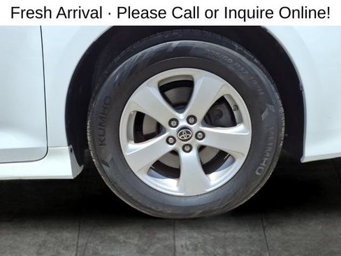 Used 2020 Toyota Sienna L FWD image 9