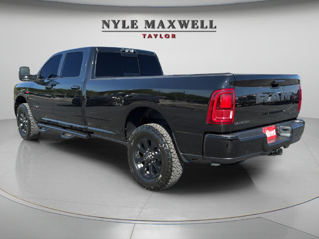 Used 2026 RAM 3500 Laramie AWD/4WD image 11