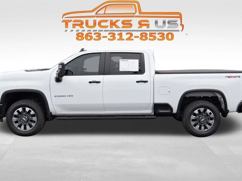 Used 2025 Chevrolet Silverado 2500 Custom w/ Custom Value Package image 1