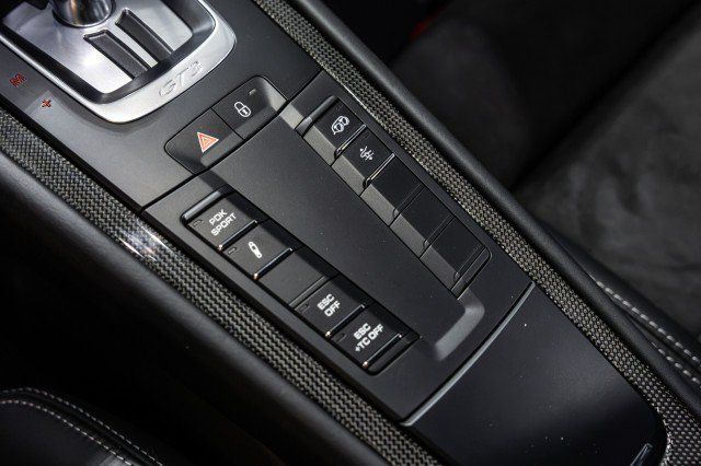 Used 2018 Porsche 911 GT3 RWD image 49