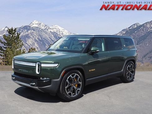 Used 2023 Rivian R1S Launch Edition AWD/4WD image 1