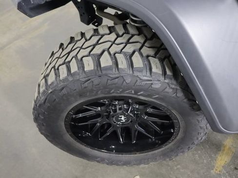 Used 2021 Jeep Wrangler Unlimited Sport AWD/4WD image 36