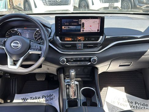 Certified 2023 Nissan Altima 2.5 SR w/ SR Premium Package FWD image 5