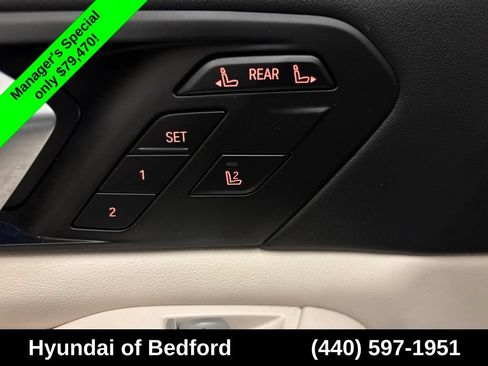 Used 2025 BMW X7 M60i AWD/4WD image 11