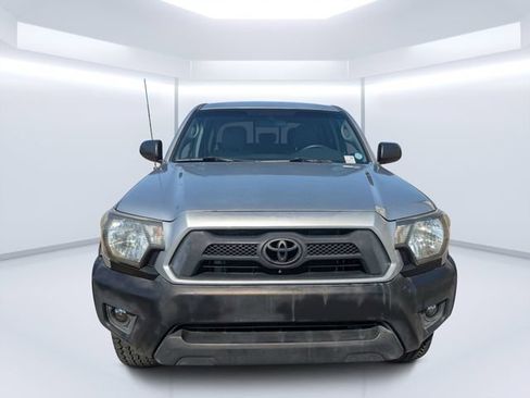 Used 2014 Toyota Tacoma PreRunner w/ Convenience Package RWD image 8