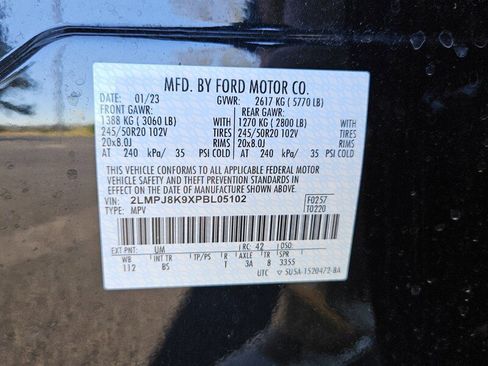 Used 2023 Lincoln Nautilus Reserve w/ Monochromatic Package image 14