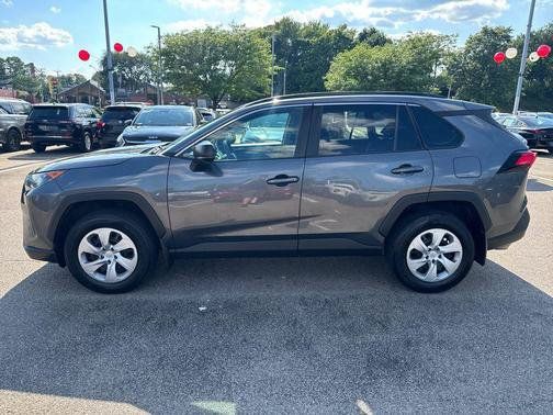 Used 2021 Toyota RAV4 LE w/ Carpet Mat Package (TMS) AWD/4WD image 4