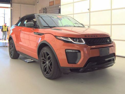 Used 2018 Land Rover Range Rover Evoque HSE Dynamic image 1