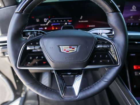 Used 2025 Cadillac Escalade V image 12