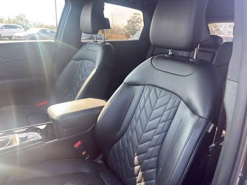 Used 2024 Kia Sportage X-Line w/ X-Line Premium Package image 12